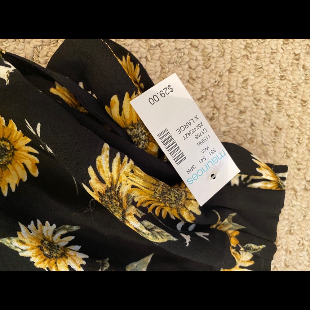 Skort Size XL - still has tags on item